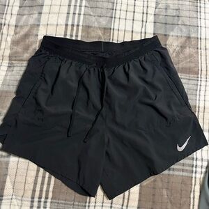 Nike men's shorts 5". Size medium.
